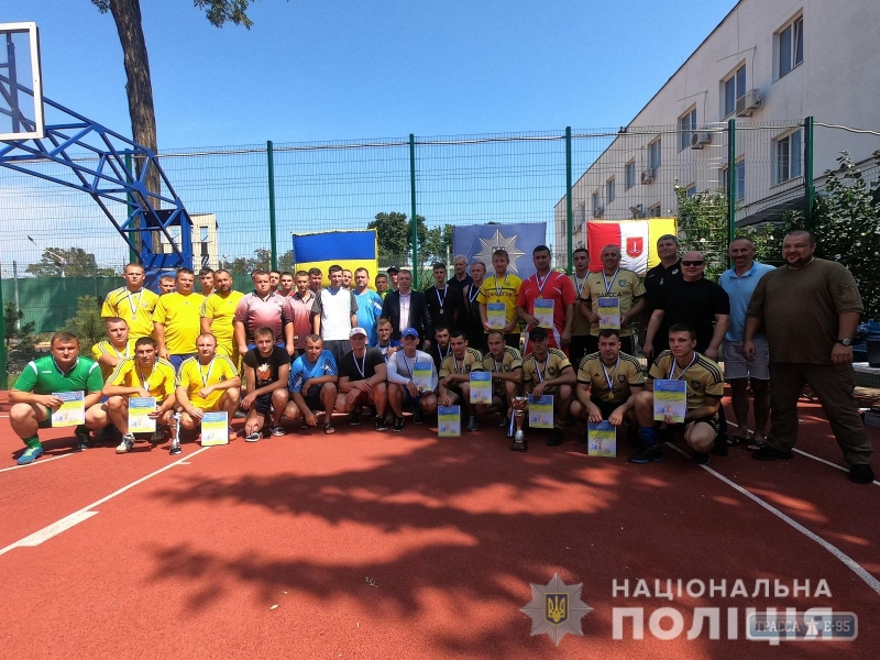 Полицейские Одесского региона разыграли кубок по волейболу