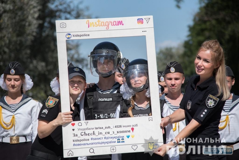 Одесские полицейские поддержали флешмоб 