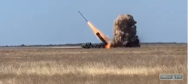 Испытания модернизированных ракет реактивной системы «Ольха-М» прошли на юге Одесщины (видео)