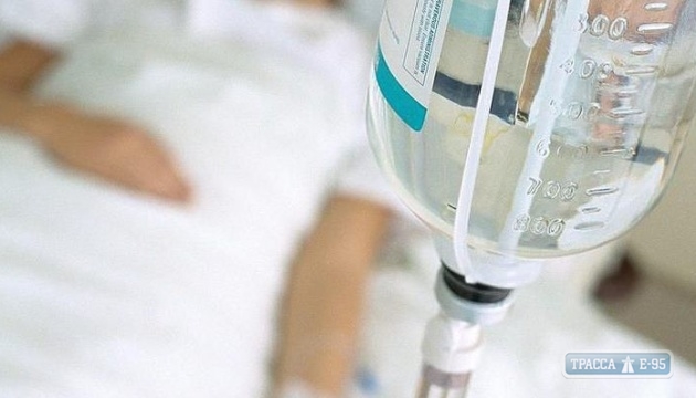 Массовое отравление шаурмой под Одессой: в инфекционной больнице остаются 18 человек