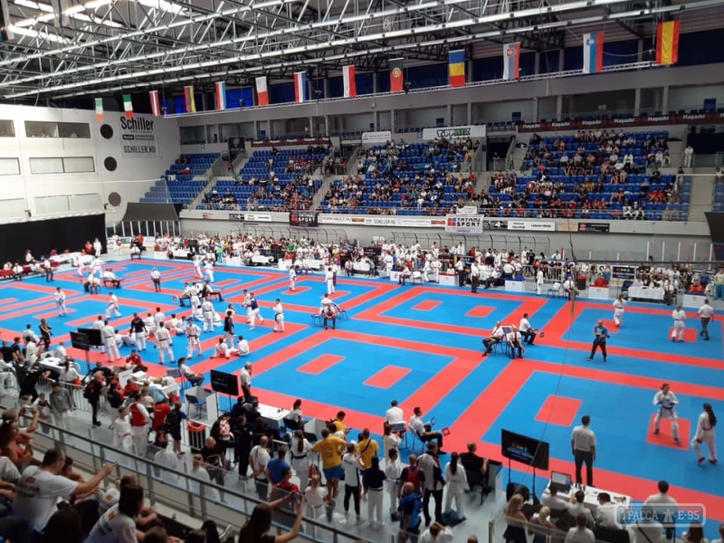 Одесситы завоевали 46 медалей на крупном международном турнире по карате в Будапеште