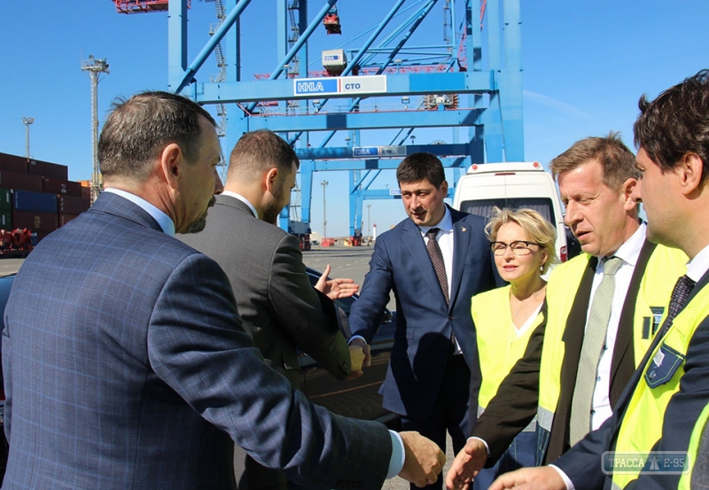 Министр инфраструктуры посетил инвестиционные объекты Одесского порта