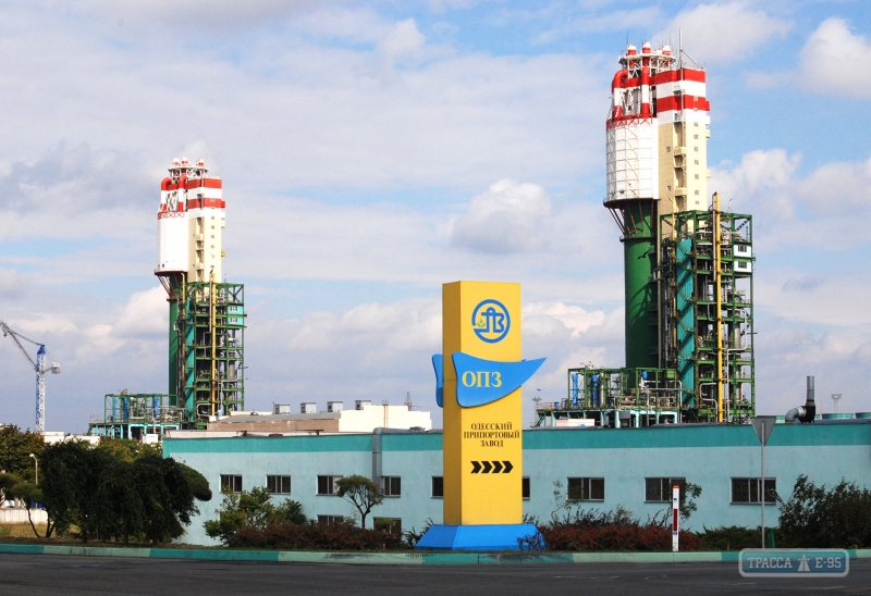 Одесский припортовый завод возобновил работу