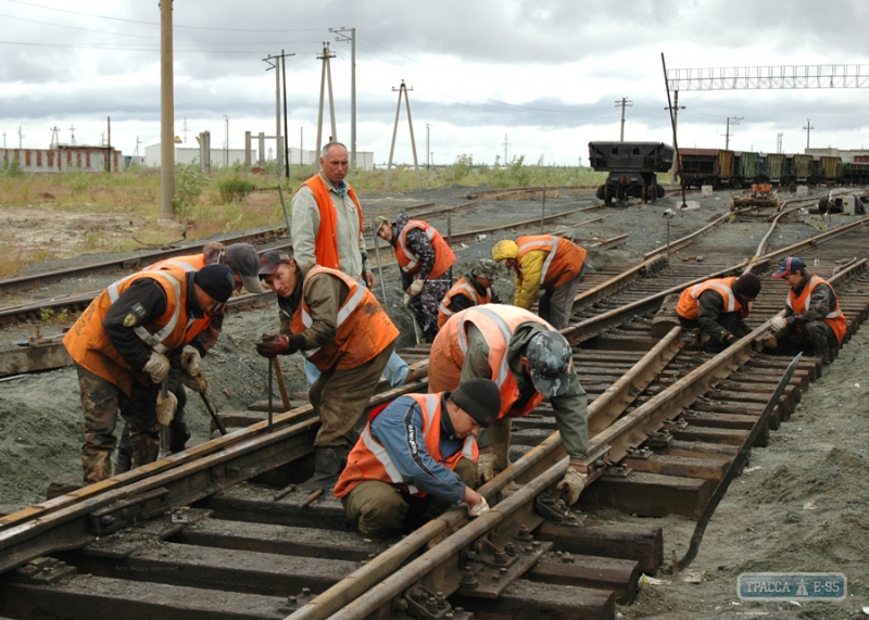 Железнодорожники завершили ремонт полотна возле Кодымы: скорость поездов увеличится в два раза