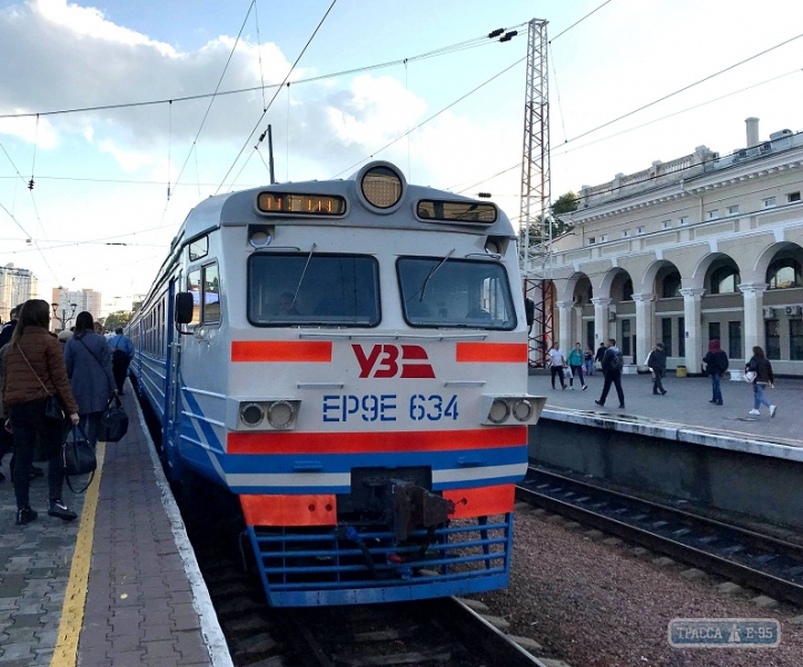 Еще одна отремонтированная электричка будет курсировать на Одесской железной дороге