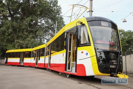 Одесситы все чаще выбирают трамваи и троллейбусы
