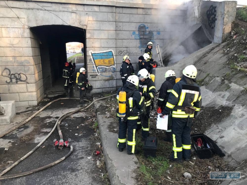Спасатели потушили огонь в кабельном туннеле, водоснабжение в Одессе восстановлено