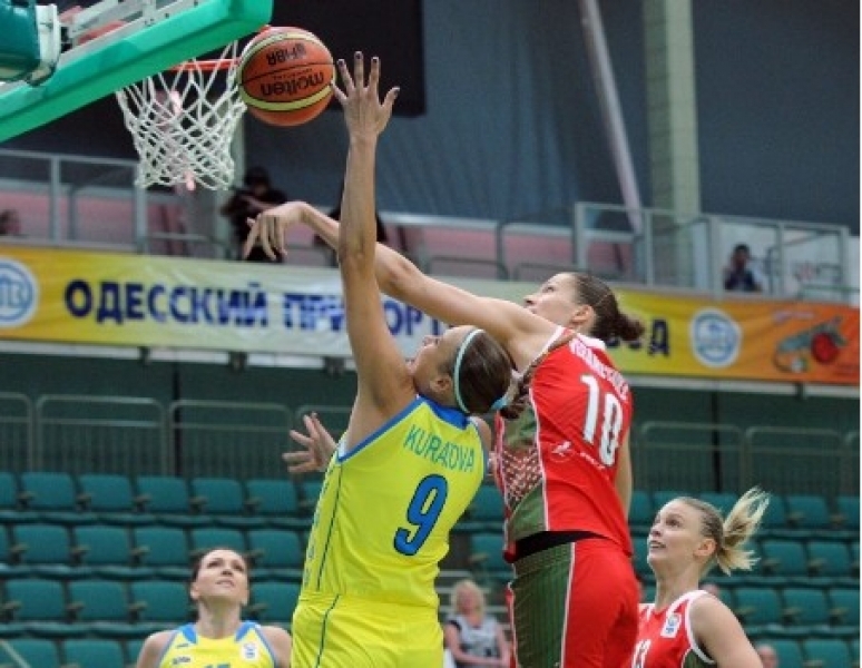 Украинские баскетболистки в Южном потерпели поражение от Беларуси в отборочном матче Евро-2013