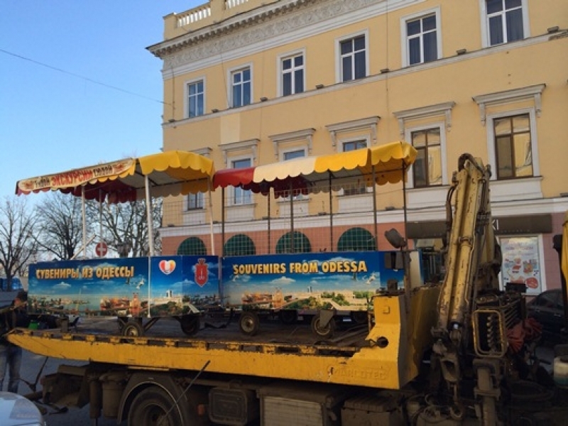 Мэрия освобождает исторический центр Одессы от хаотичной уличной торговли