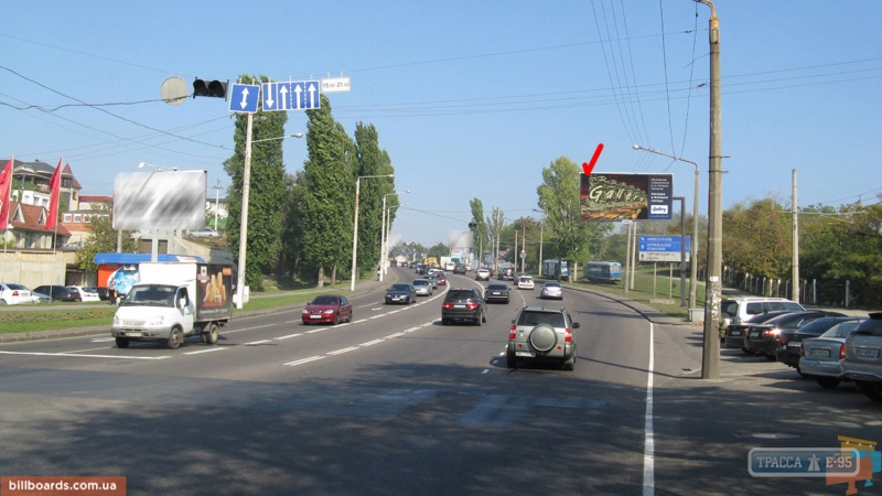 Николаевскую дорогу хотят расширить за счет тротуара