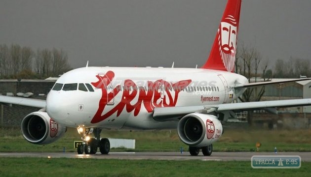 Лоу-кост Ernest Airlines лишен права перевозить пассажиров из Одессы в Италию  