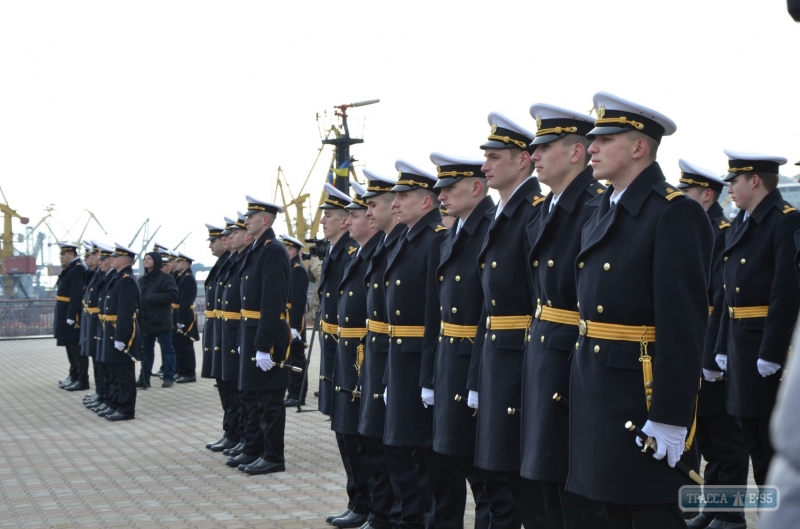 45 лейтенантов в Одессе пополнили ряды ВМС Украины