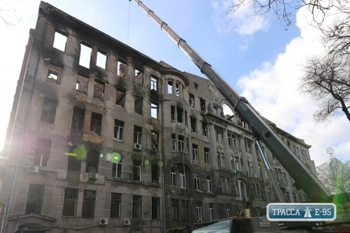 Кабмин передаст сгоревший дом Асвадурова на баланс Одесской ОГА