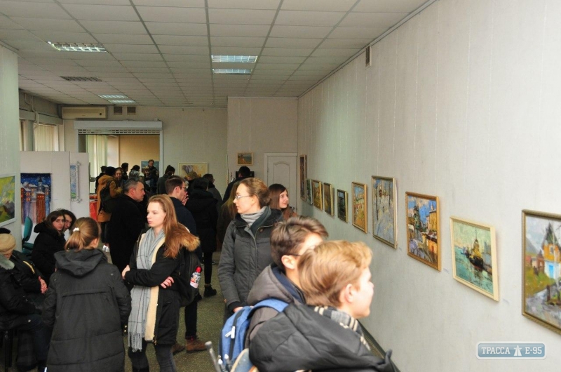Молодые художники представили свои работы на выставке в Одессе