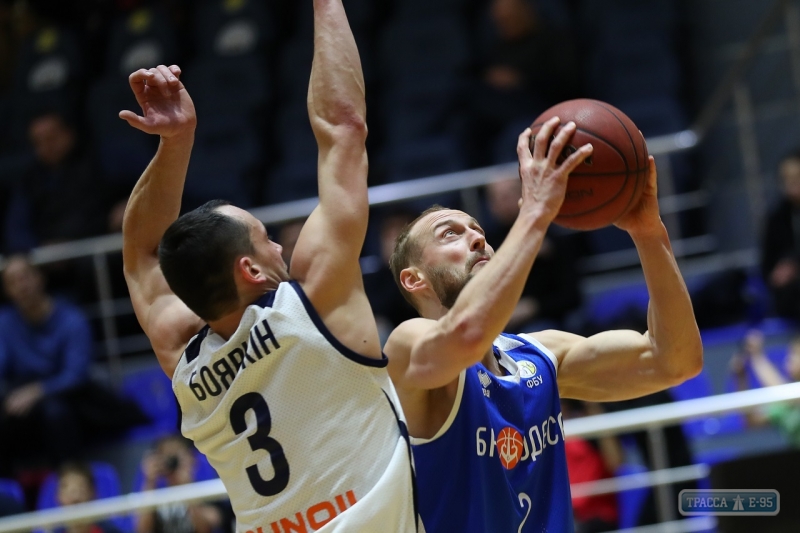 Баскетболисты Одессы в Харькове вырвали победу на последних секундах