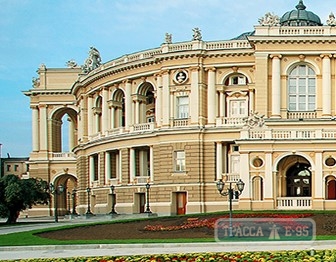 Театры Одессы начали закрываться на карантин