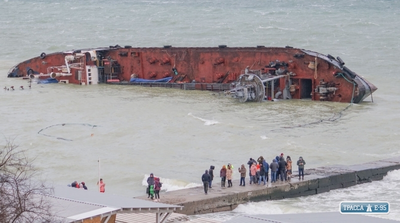 Суд избрал меру пресечения капитану затонувшего в Одессе танкера Delfi