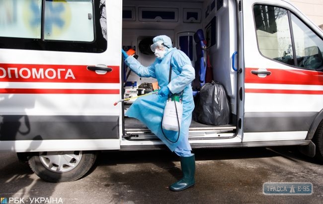 Три врача заразились коронавирусом в Одесской области