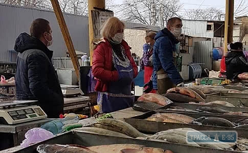 Одесская ОГА требует закрыть все рынки на карантин