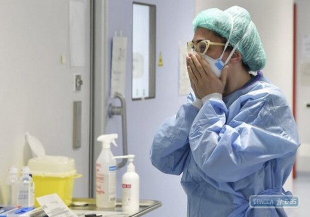 Коронавирус обнаружен еще у двух медиков в Одесской области