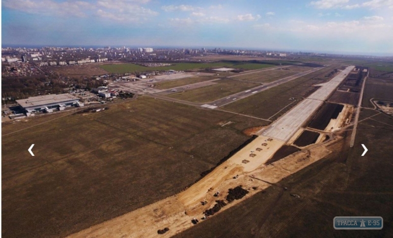 Правительство профинансировало достройку взлетной полосы Одесского аэропорта