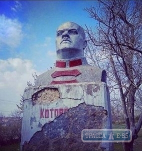 В Белгород-Днестровском районе обнаружили и снесли памятник Котовскому
