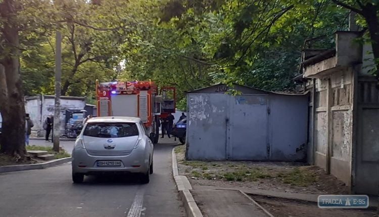 Обгоревшие части человеческого тела обнаружены за гаражами в Одессе