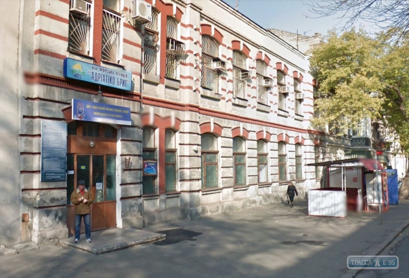 Суд постановил закрыть 2 корпуса морского лицея в Одессе