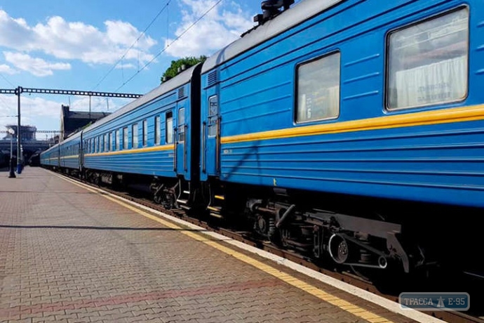 Укрзализныця намерена полностью восстановить пассажирское сообщение