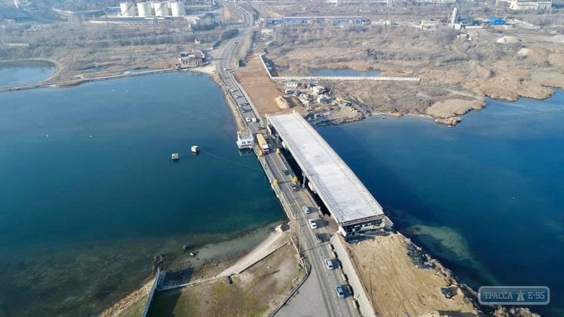 Черноморск передал в госсобственность недостроенный мост через Сухой лиман 