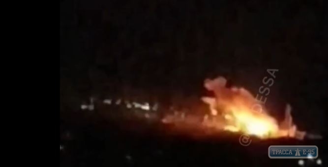 Взрыв прогремел на территории нефтеперерабатывающего завода в Одессе. Видео. ОБНОВЛЕНО