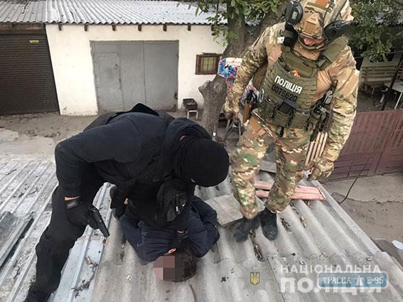 Полиция задержала опасных рецидивистов, разбойничавших в Николаевской и Одесской областях. Видео