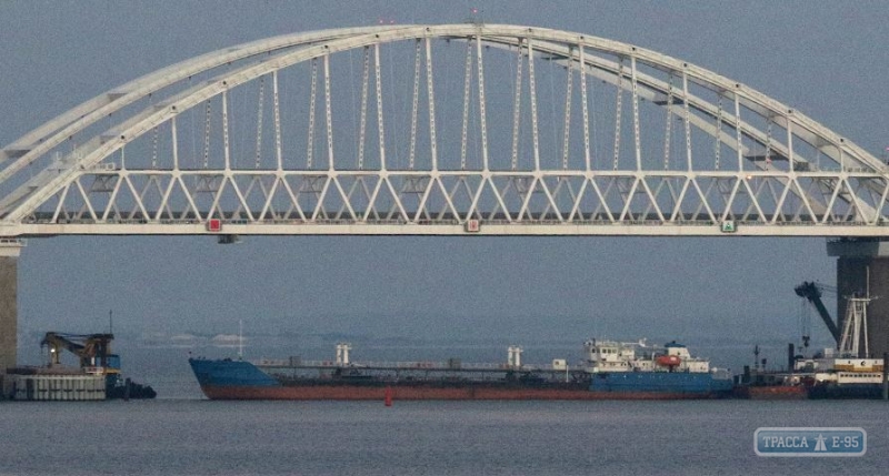 АРМА получило в управление судно РФ, которое способствовало захвату украинских катеров