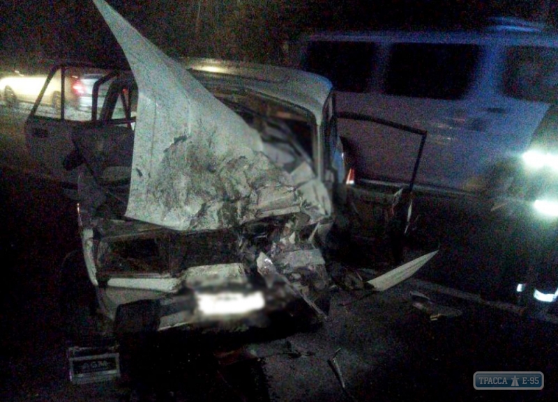 Спасатели в Одесской области дважды за сутки доставали водителей из разбитых автомобилей