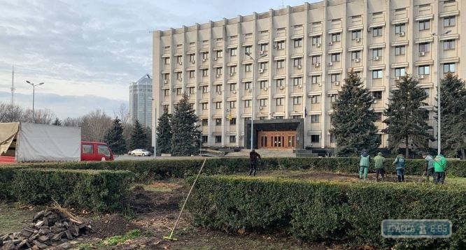«Хатынка» бракосочетаний от Саакашвили исчезла с проспекта Шевченко в Одессе