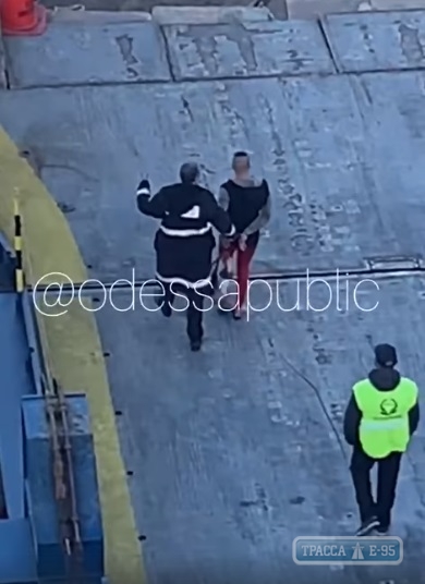 Одесский экипаж судна отбил нападение пиратов в африканской Касабланке
