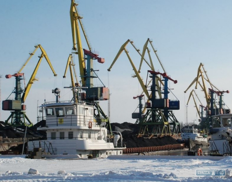 3 порта Одесской области работают с ограничениями из-за непогоды