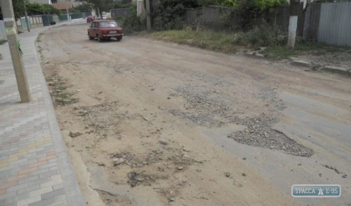 Город Одесской области получит 30 млн на ремонт дороги
