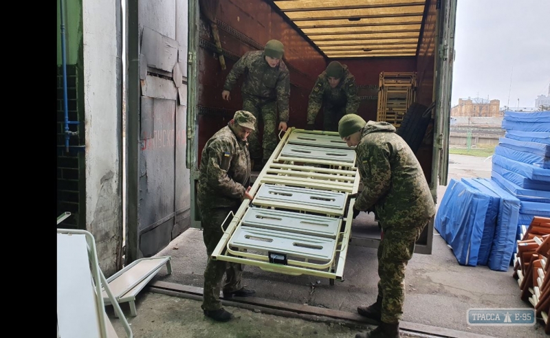 Медицинские кровати прибыли из Франции в Одесский военный госпиталь