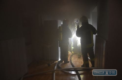 Роженицы и младенцы были эвакуированы из горящего роддома в Одессе 
