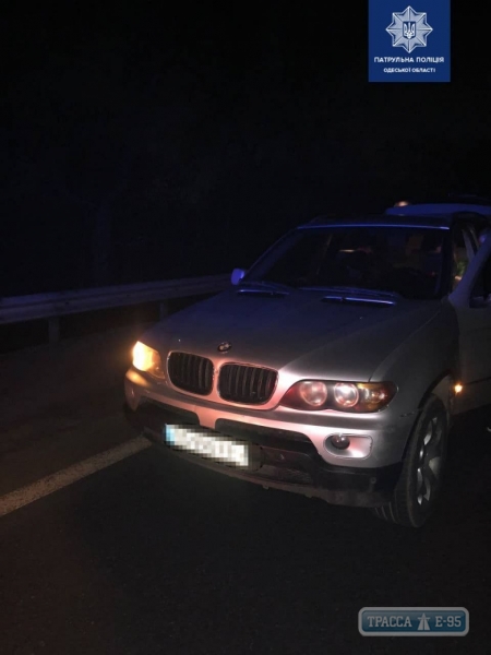 Одесские патрульные задержали водителя под действием наркотиков с грузом контрабандных сигарет