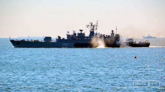 Военные учения НАТО начались в Черном море 