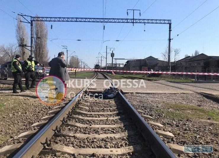 Поезд сбил мужчину в Одессе