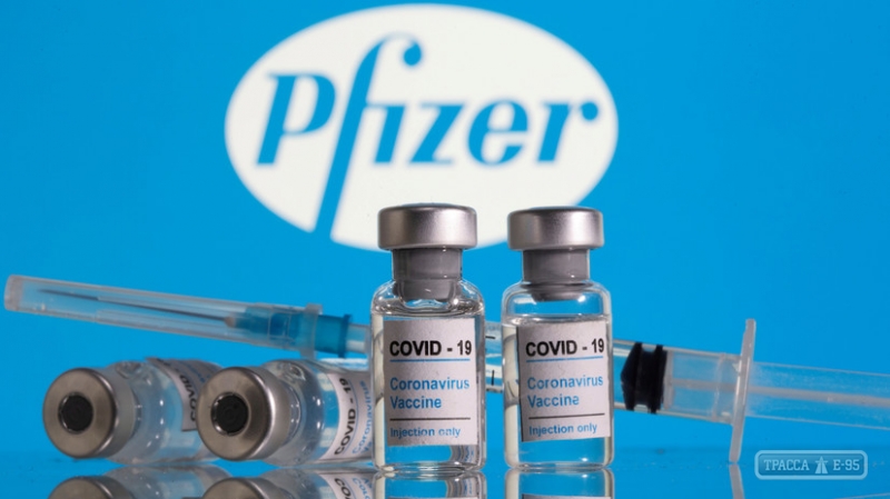 117 тысяч доз вакцины Pfizer прибыли в Украину