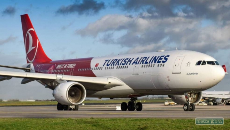 Турция отменяет требование по ПЦР-тестам для авиапассажиров из Украины 