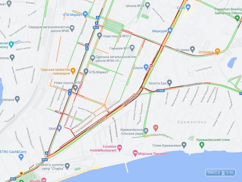 Коммунальные службы создали транспортный коллапс в Суворовском районе Одессы