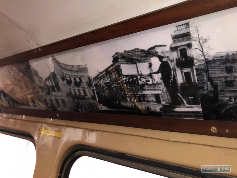Памятная фотовыставка открылась в одесском трамвае на маршруте №10
