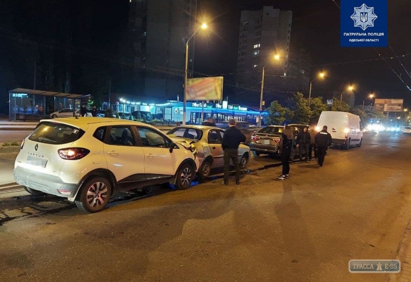Женщина разбила 5 автомобилей в Одессе