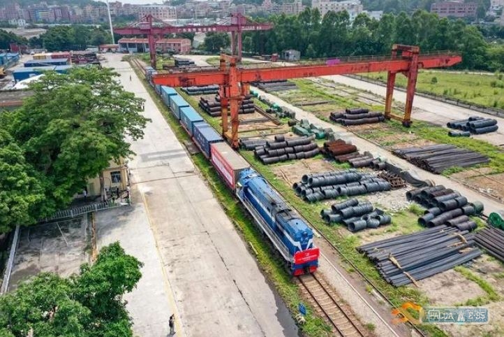 Первый прямой поезд из Китая отправился в Одессу 