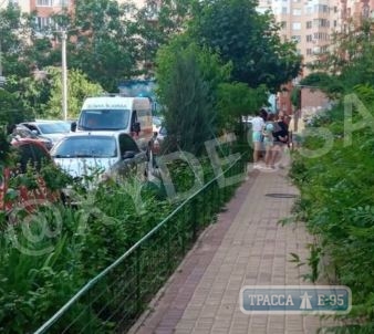 Ребенок выжил после падения с 9 этажа в Одессе